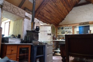 hidden pottery shop for tea