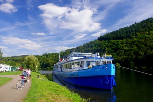 9469915471_76df9d99da_b