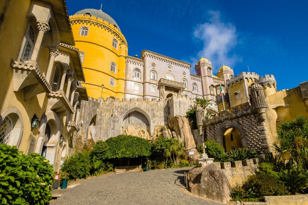 Walking in Sintra | Macs Adventure