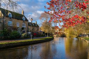 Bourtononthewater