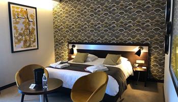 Hotel Le Richebourg bedroom