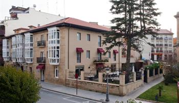Ruta-del-Vino-de-Rioja-Alta-Bodegas-Hotel-Arrrope-exterior
