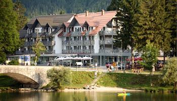 hotel-jezero-1