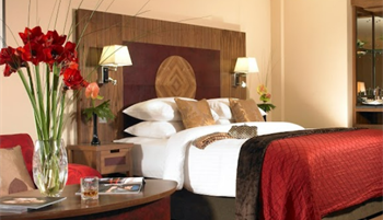 Westport Plaza Hotel, Westport