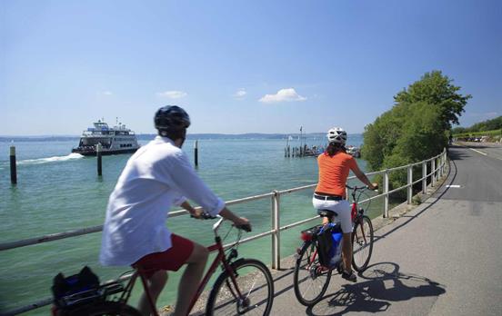 Cycling the Lake Constance cycle path