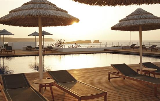 Watch the sunset at Memmo Baleeira Hotel