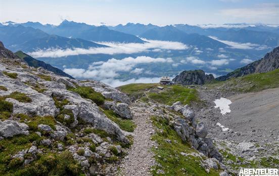 Zuweg zum Guttenberghaus in Panoramalage