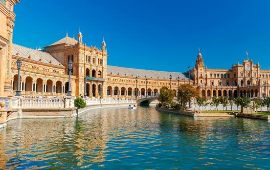 Iconic Plaza de España