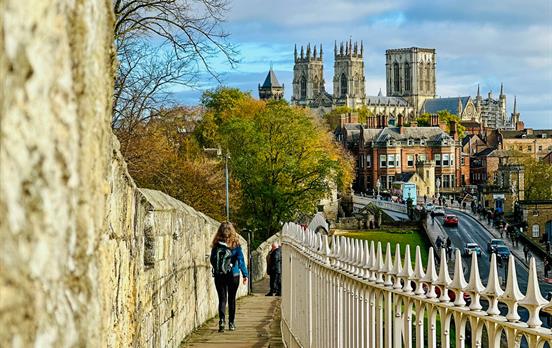 Mit Blick auf die Kathedrale in York