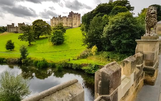 Alnwick Castle und Gardens