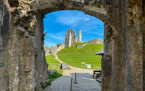Visit Corfe Castle