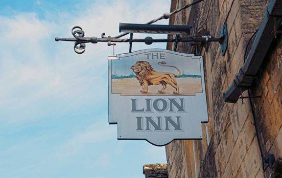 Post walk drinks in the Lion Inn, in Winchcombe