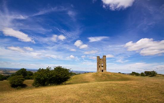 Views of the magnificent Broadway Tower
