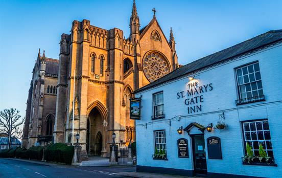 Pub in the shadows of Arundel Catherdral