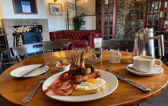 A hearty breakfast - Photo: David Stott