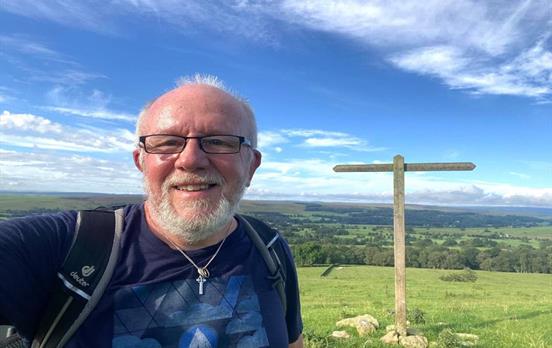 Follow well-marked trails : Photo David Stott