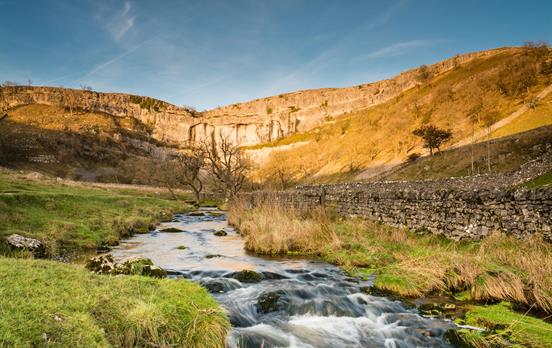 Pass by Malham Cove, a spot of beauty in Yorkshire