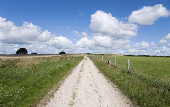 Walk along classic open English bridleways