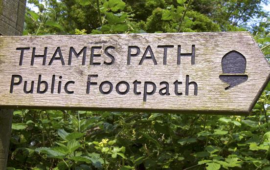 Thames Path signage will keep you on track