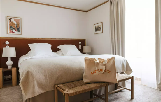 Capelongue room