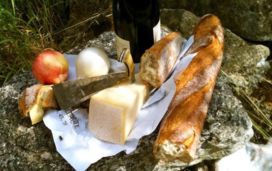 Enjoy a French alfresco picnic