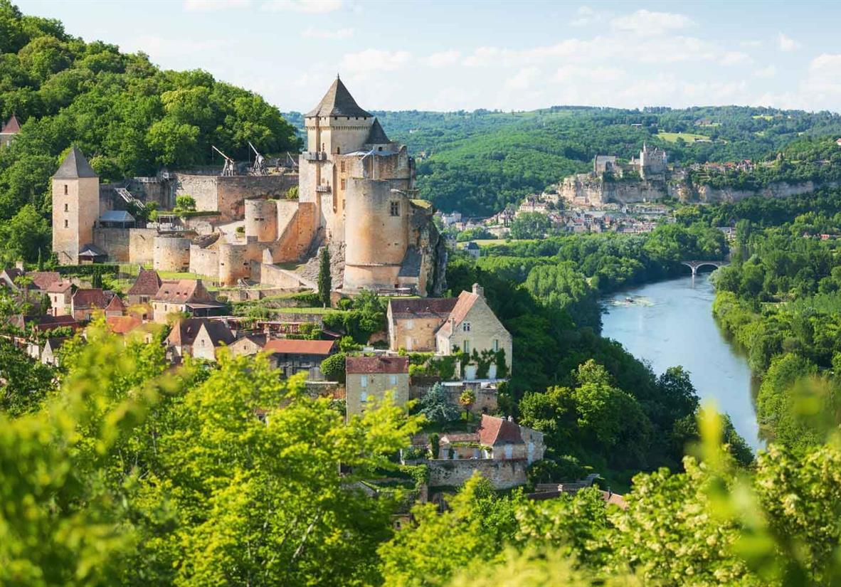 Chateau Castelnaud sits high above
