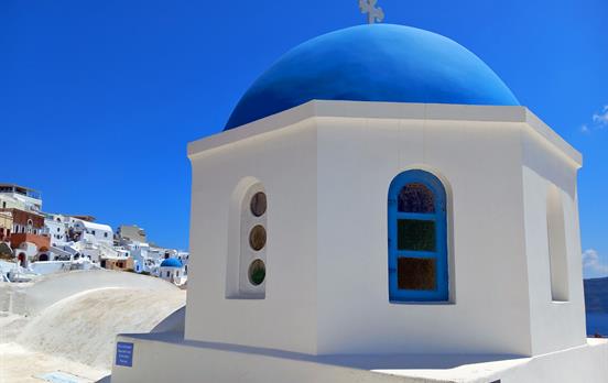 Church in Oia
