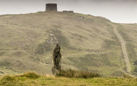 1500x1000images-StandingStoneBereIsland