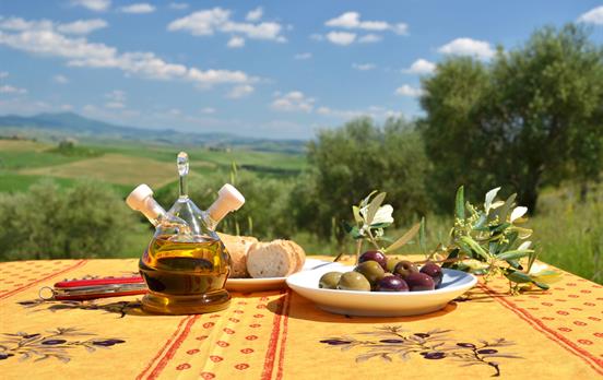 Olives & Tuscan sunshine make the perfect pairing