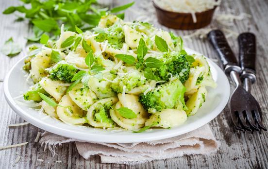 Traditional pasta of Puglia, Orecchiette