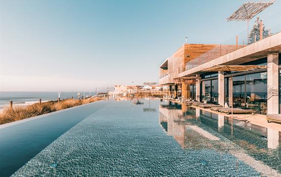 Areias do Seixo in Santa Cruz