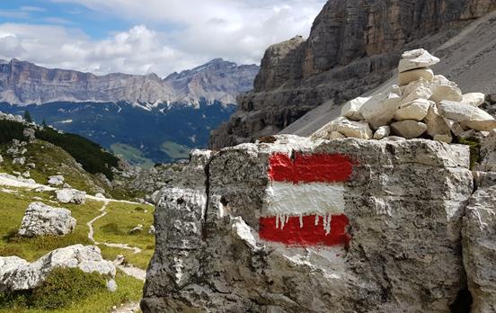 Excellent way-marking along the trail