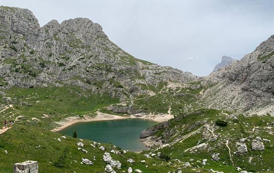 Views of pristine Lake Coldai
