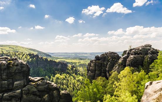 Malerweg mit Aussicht auf die Schrammsteine