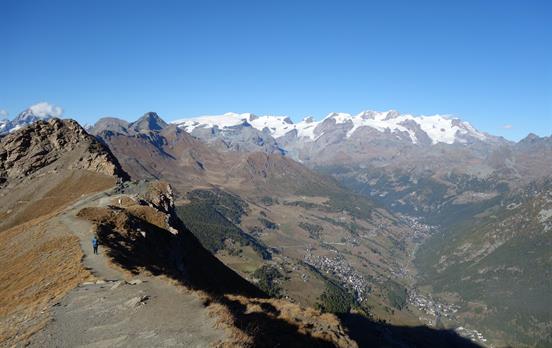 © Valle d&apos;Aosta - Descent from Monte Zerbion