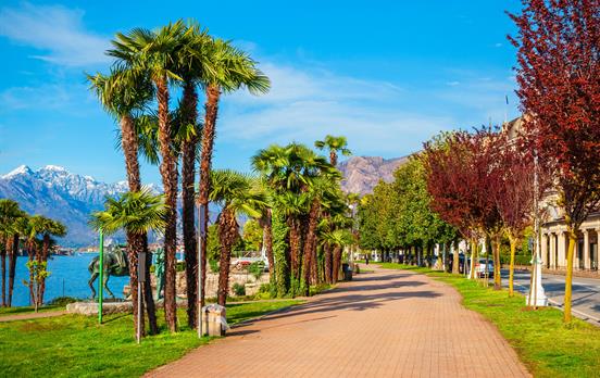 Panoramic Walk along the Stresa Promenade