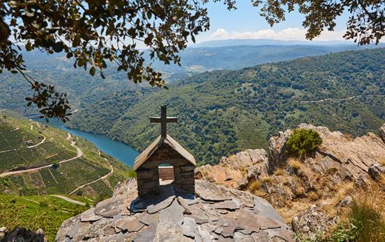 Pass by plenty of historic monuments