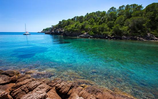 Azure-coloured waters of Cala Mastella