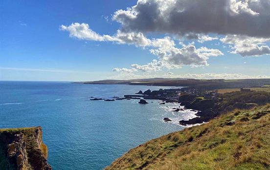 High cliff walking with spectacular views