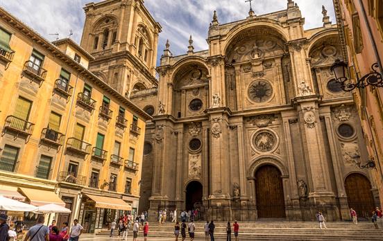 Use your free day in Granada to explore!