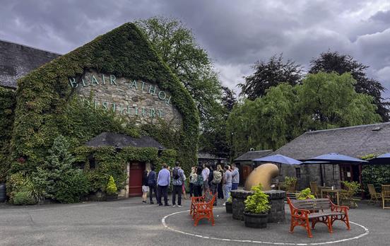 Eine Führung bei der Blair Atholl Distillery