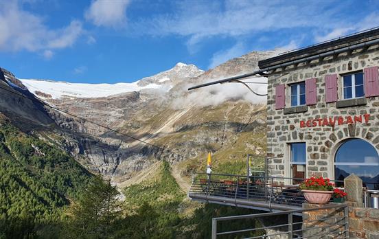 Alpe Grüm with the Palü-Gletscher
