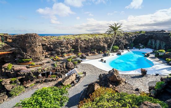 Visit Cesar Manrique&apos;s Jameos del Agua