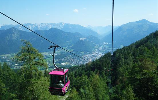 Take the cable car high above Bad Ischl