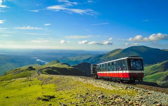 Mit der Bahn zu Mount Snowdon