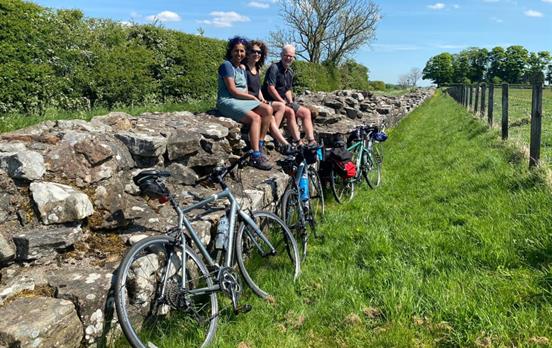 A well-deserved break along the Cycleway!