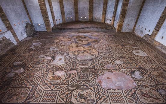 Aquilea, Roman ruin fresco