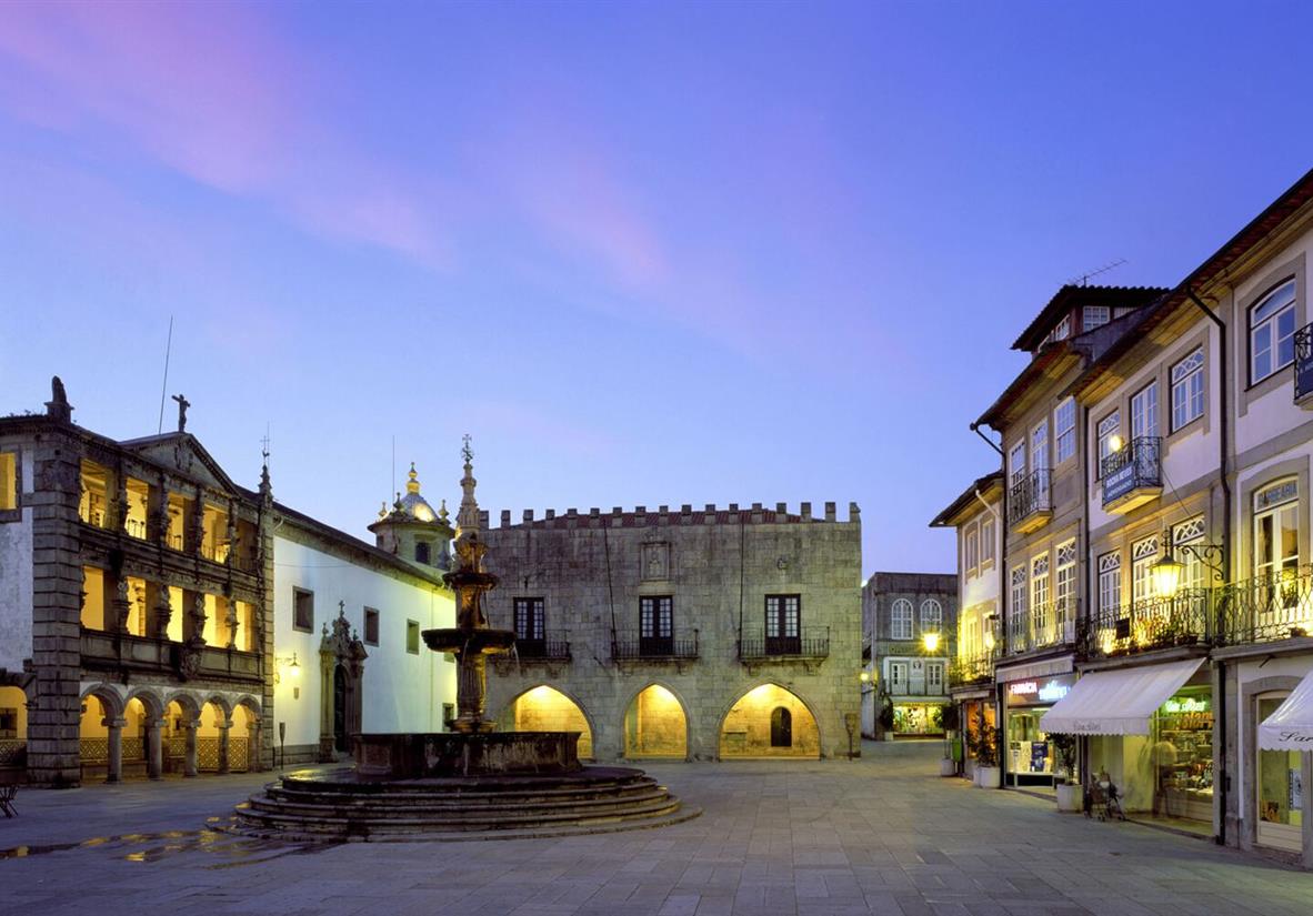 Castle fountain in Braga