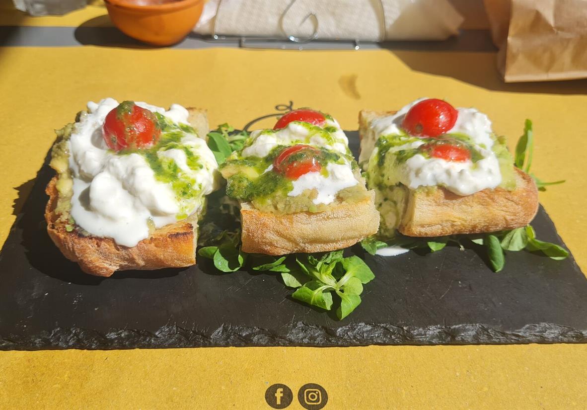 A snack in Noto