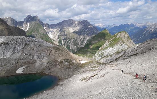 Madau to Zams - mountain views